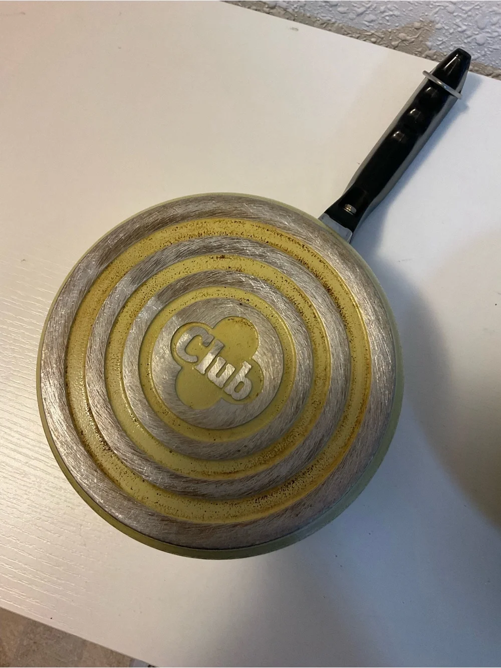 Vintage Club Cookware Saucepan